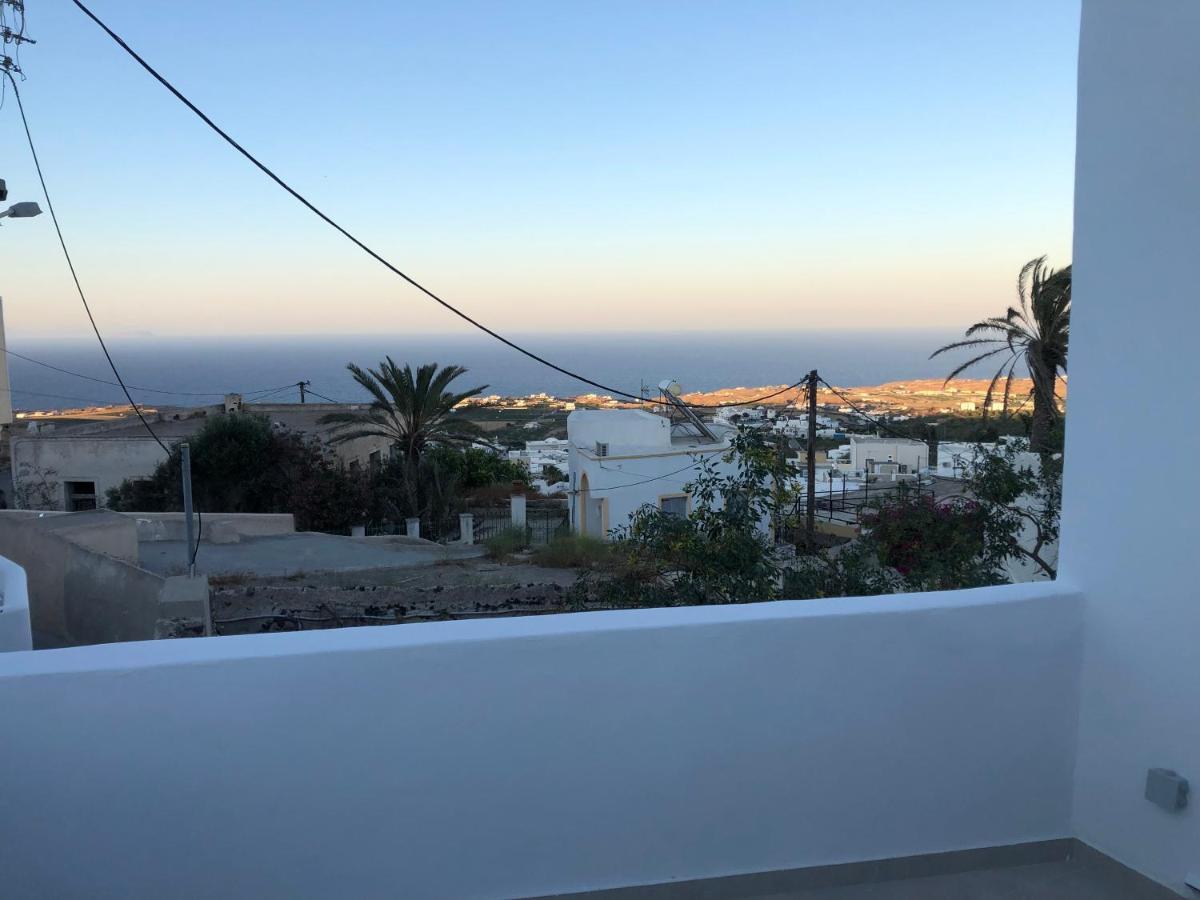 Oldtown Suites Fira Exterior foto