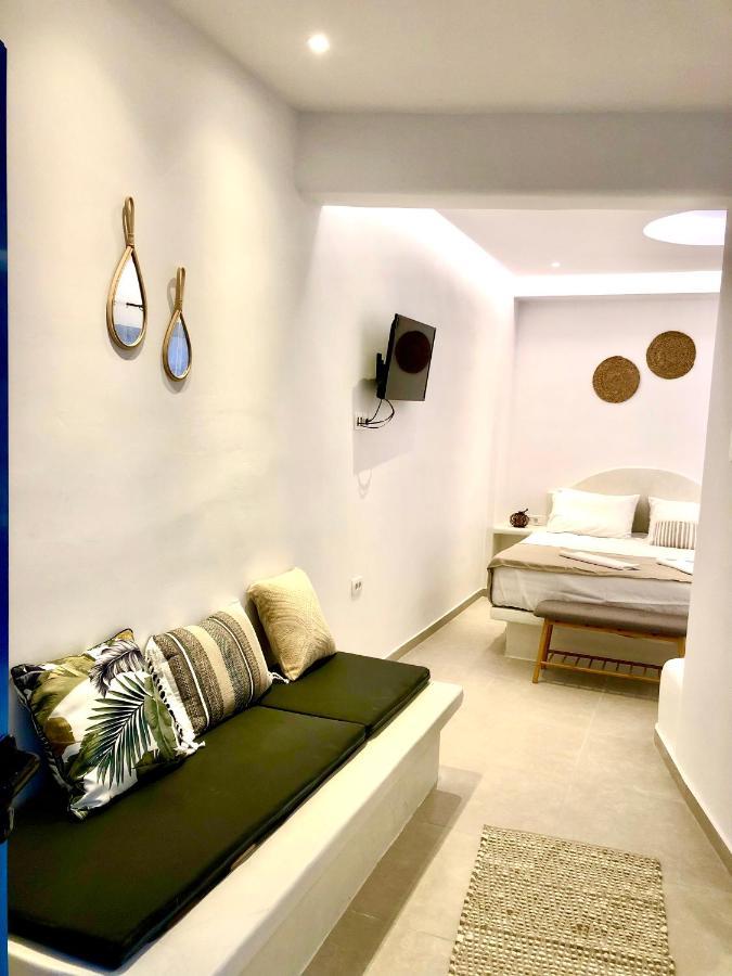 Oldtown Suites Fira Exterior foto