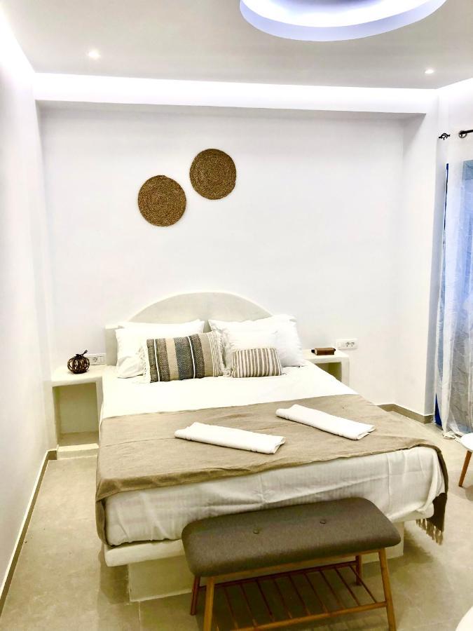 Oldtown Suites Fira Exterior foto