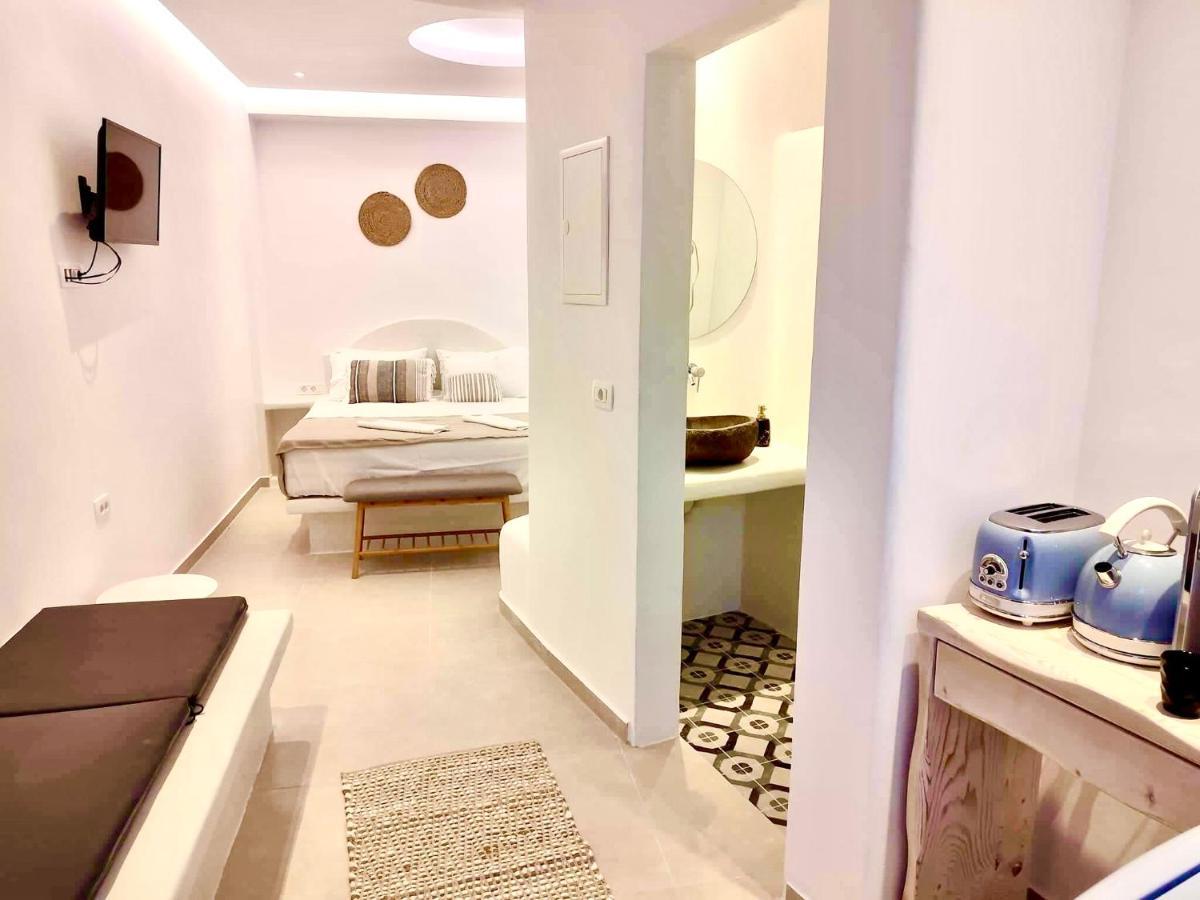 Oldtown Suites Fira Exterior foto